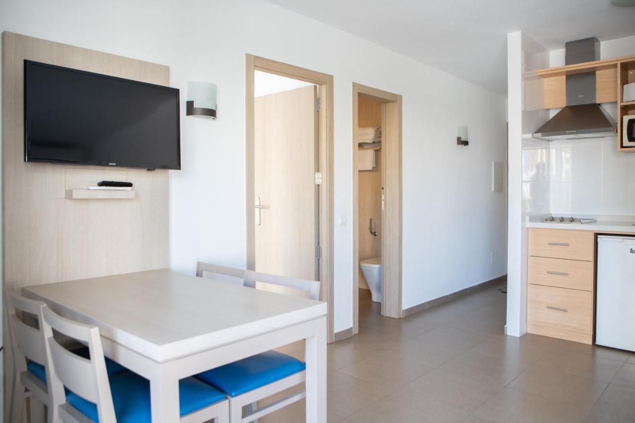Apartamentos Vistamar II Playa d'en Bossa Exterior foto